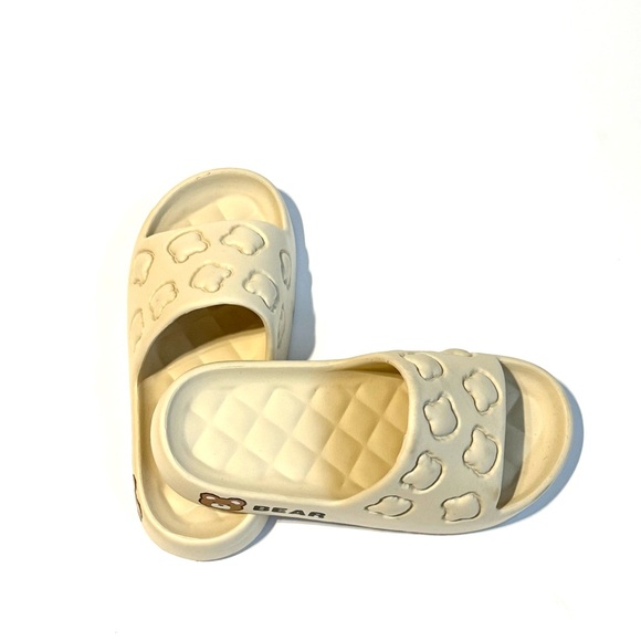 Beige Bear Slides Women’s Sandals Cute Kawaii Cozy Slippers Size - Picture 4 of 8
